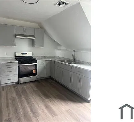 70 Arlington St #3 — Photo 1