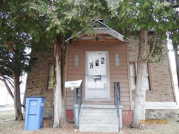 2nd image of 427 Milwaukee Ave NW