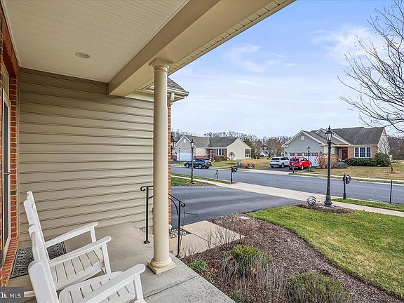 5th image of 157 Woodhaven Dr