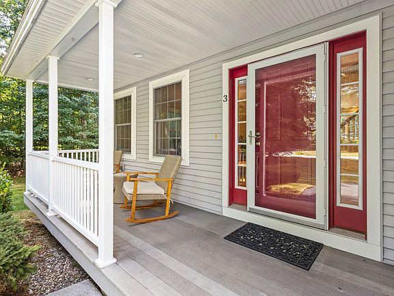 3rd image of 3 Harriman Way