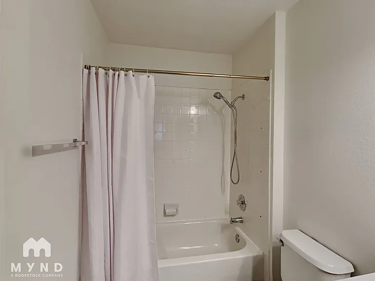 8042 Laurena Ave — Photo 30