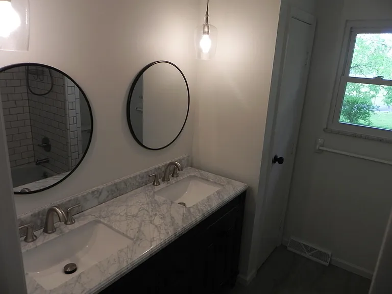 895 E College Ave — Photo 14