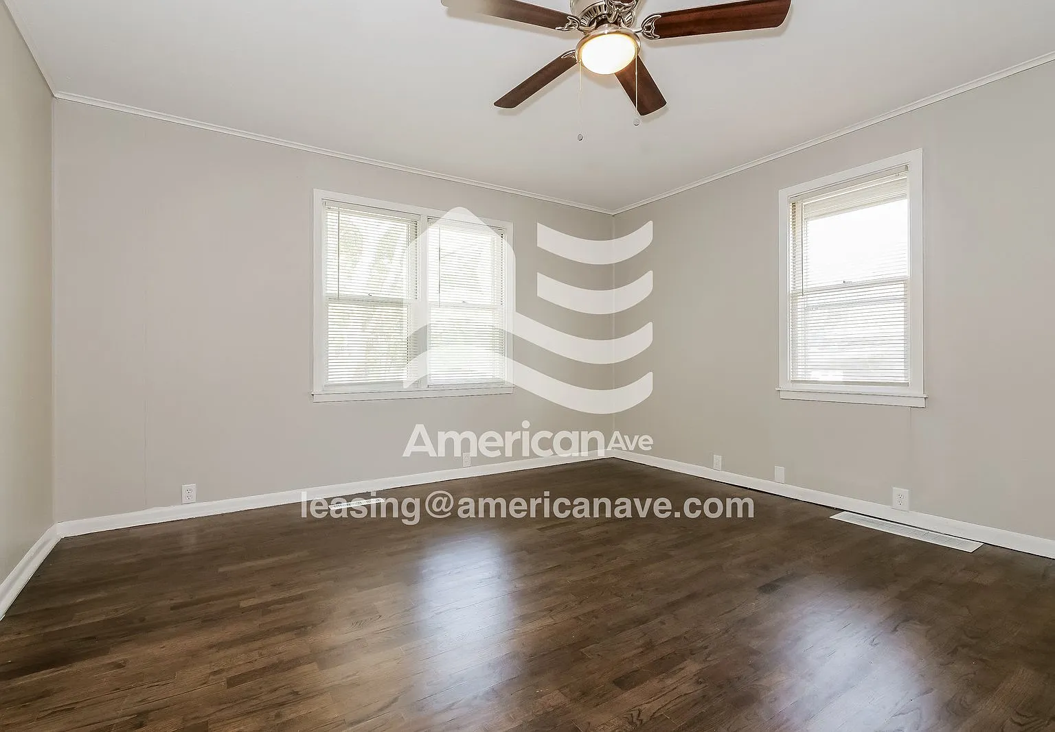 2 bed, 1.0 bath, 1043 sqft, $1,208 — Photo 2