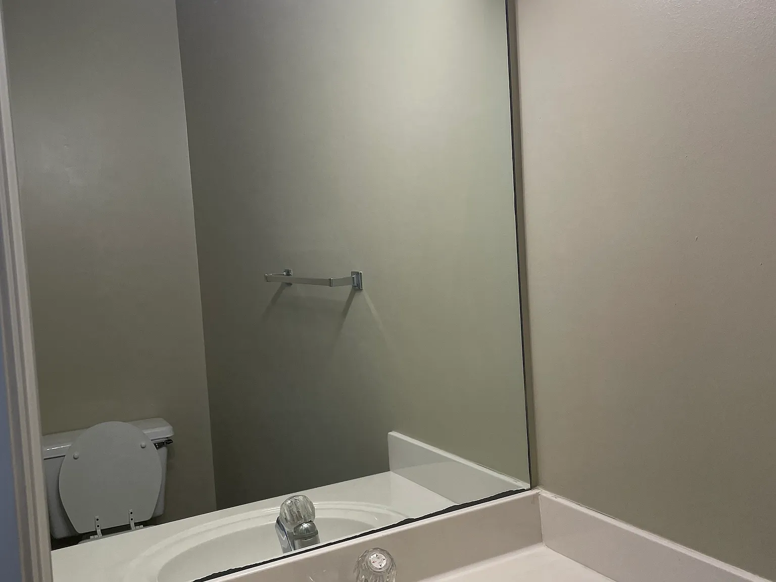 2 bed, 2.5 bath, 1200 sqft, $1,400 — Photo 4