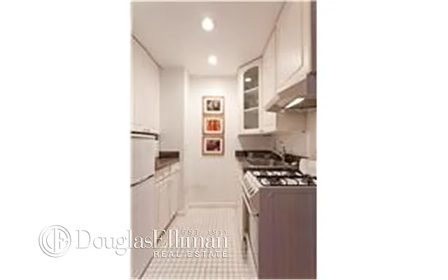 Rented by Douglas Elliman | media 11
