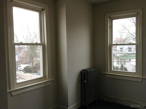 5th image of 459 Dunham Ave Unit 2