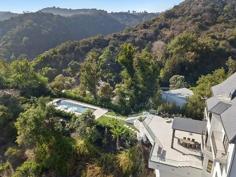 9982 Reevesbury Dr — Photo 80