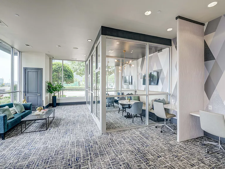 ALARA Uptown Luxury Apartments — Photo 20