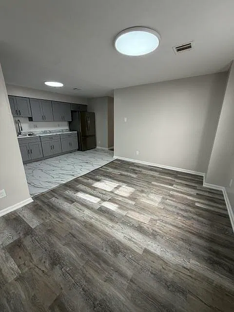 3 bed, 2.0 bath, $2,550 — Photo 2
