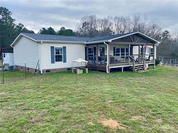 3rd image of 597 Sam Byrum Rd