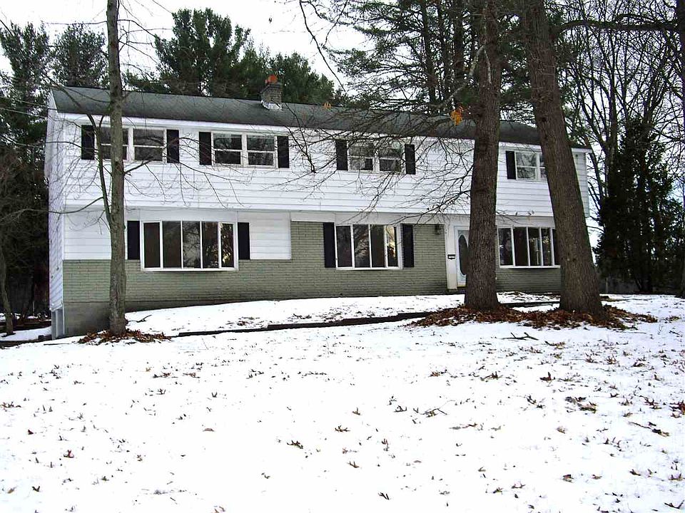 1st image of 1 Northeast Ln