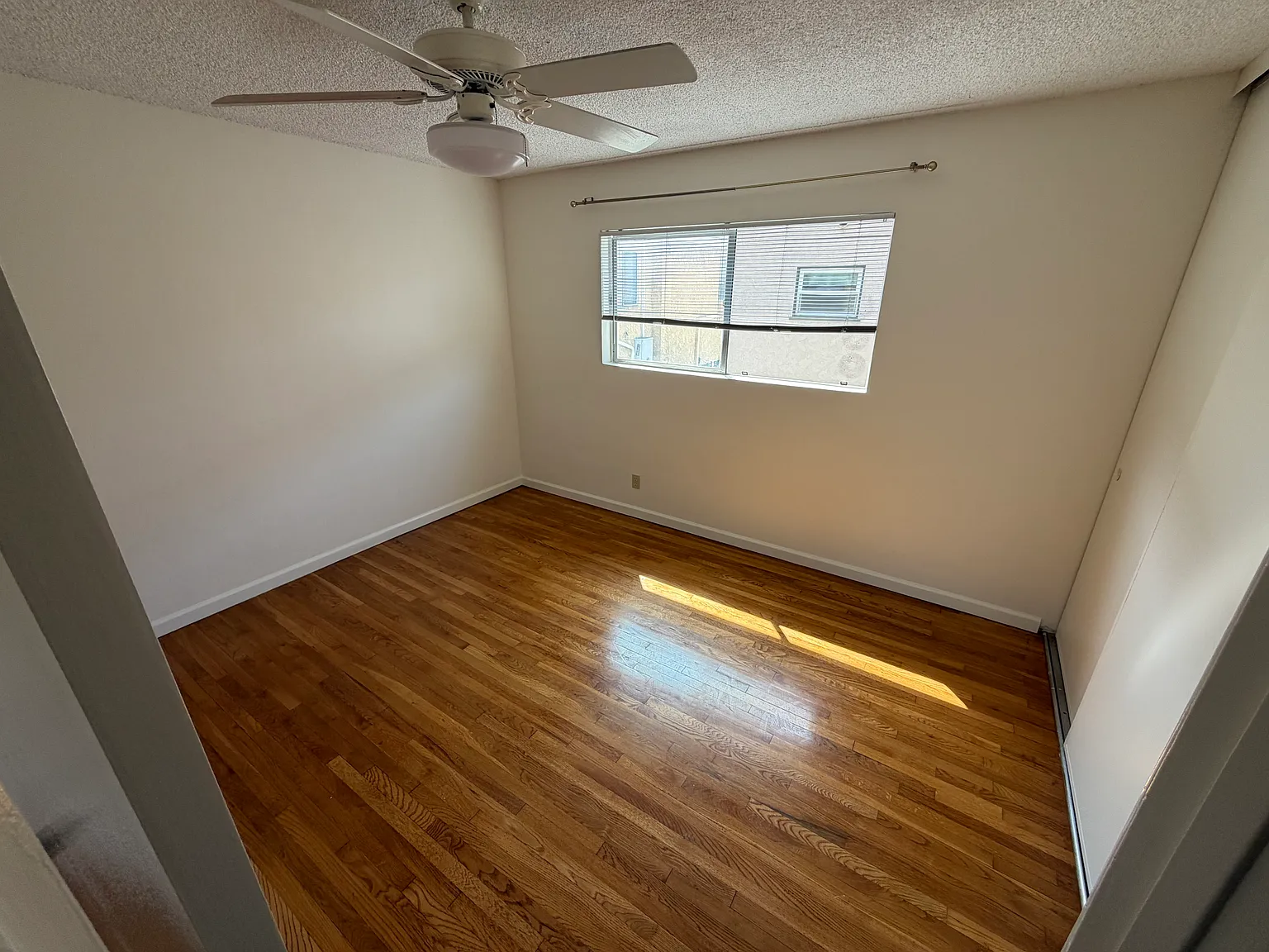 1 bed, 550 sqft, $2,000 — Photo 4