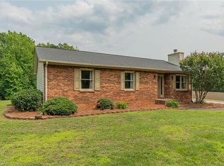 7741 Hampton Rd, Clemmons, NC 27012