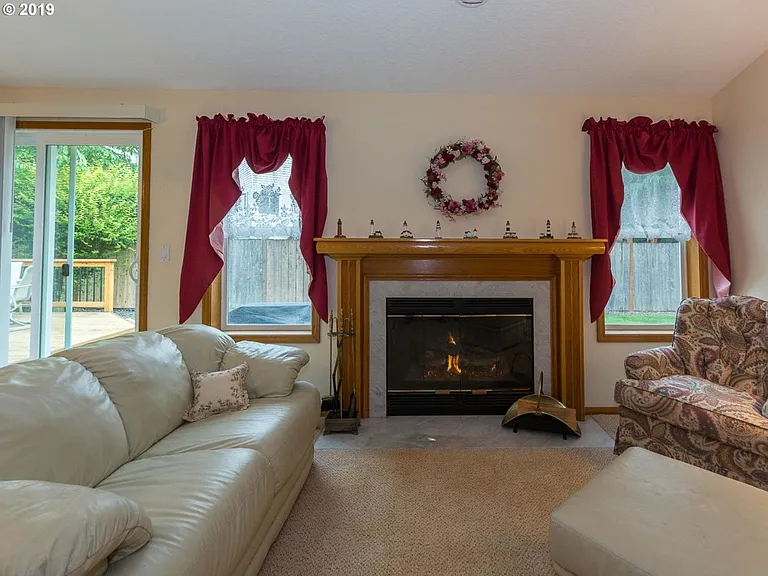 3120 SW 31st St — Photo 5