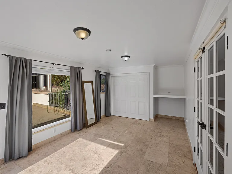 1225 Mescal St #B — Photo 8