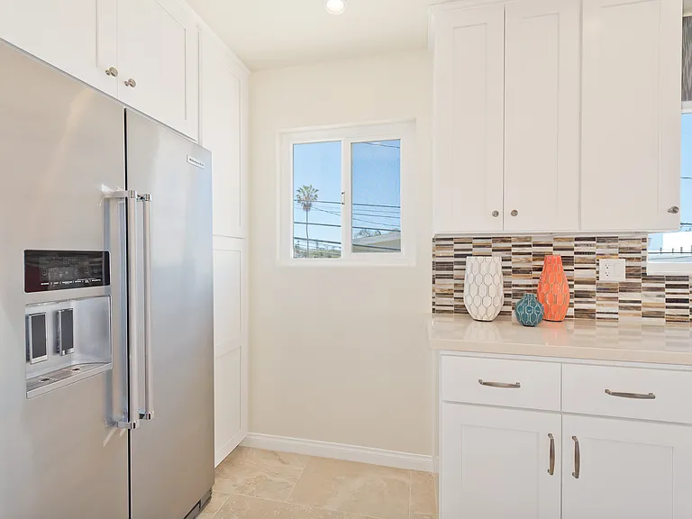 4587 Bermuda Ave — Photo 5
