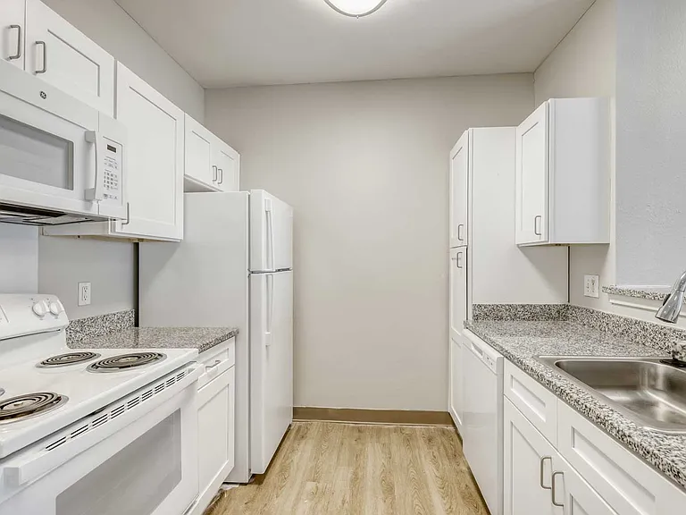 Worthington Point Apartments — Photo 45