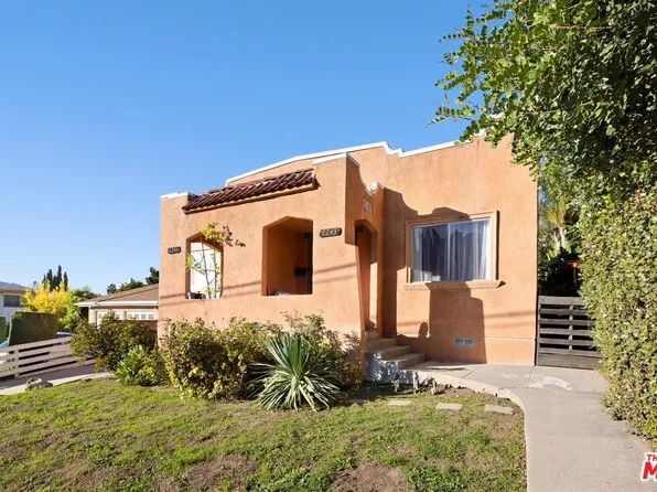 2243 India St, Los Angeles, CA 90039