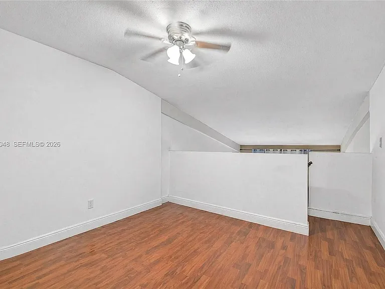 4121 NW 26th St #T16 — Photo 13