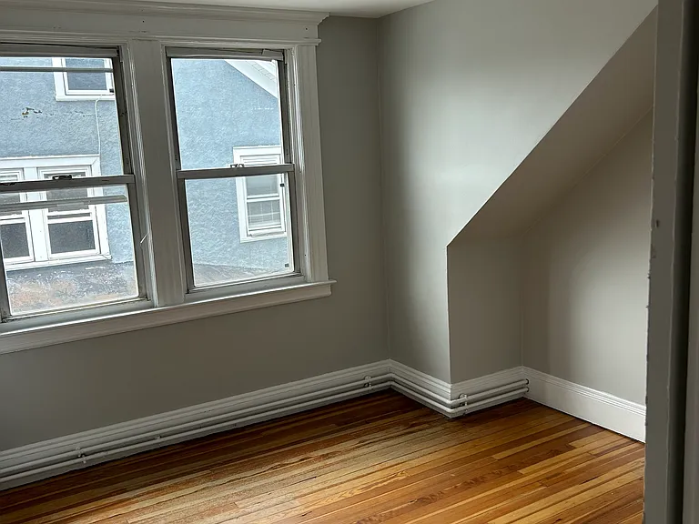 766 Farmington Ave #3 — Photo 5