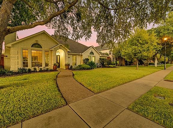 2nd image of 708 Woodmoor Dr