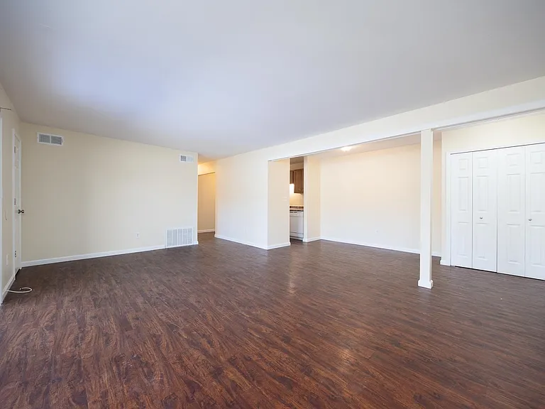 4353 Heritage Dr — Photo 14