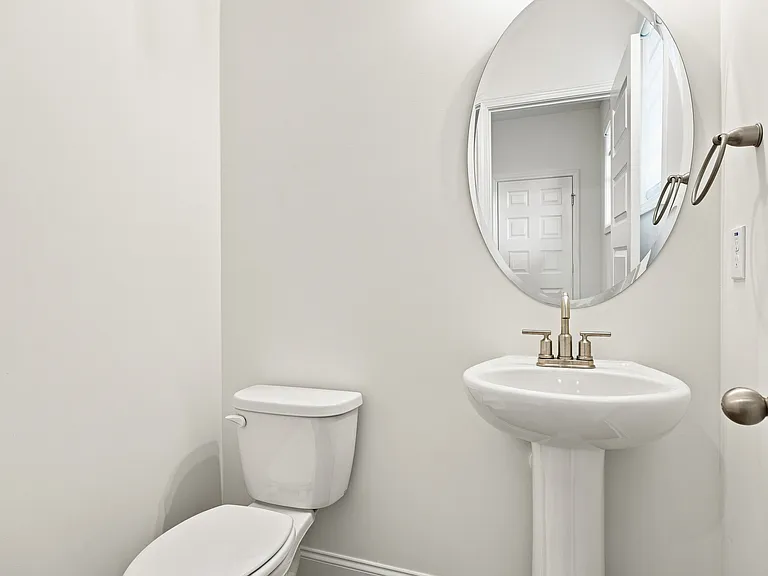 209 Danube Dr — Photo 9