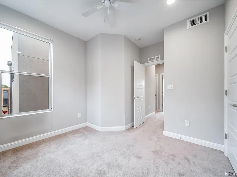 1752 Williams St — Photo 25