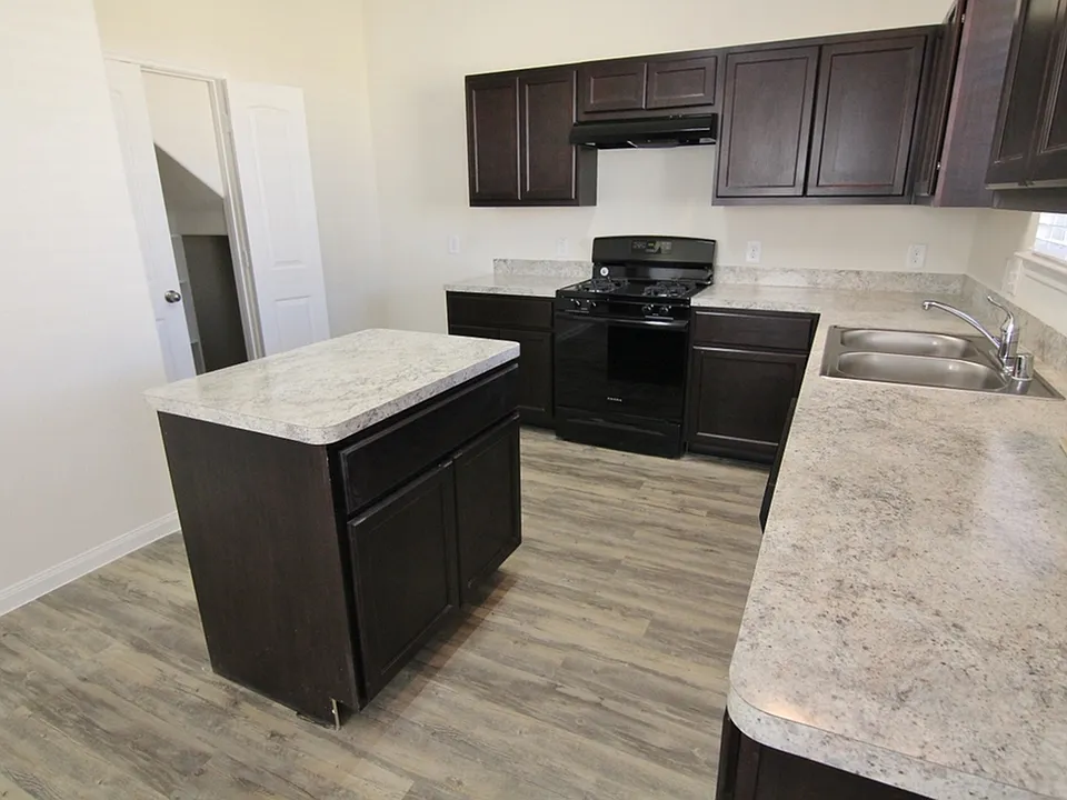 6274 Brenwood Cir