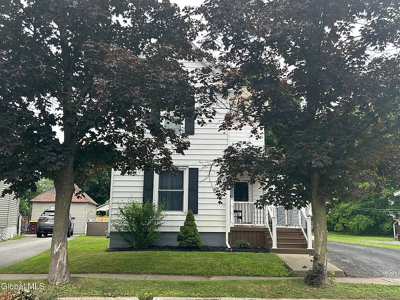 2nd image of 21 Marion Avenue