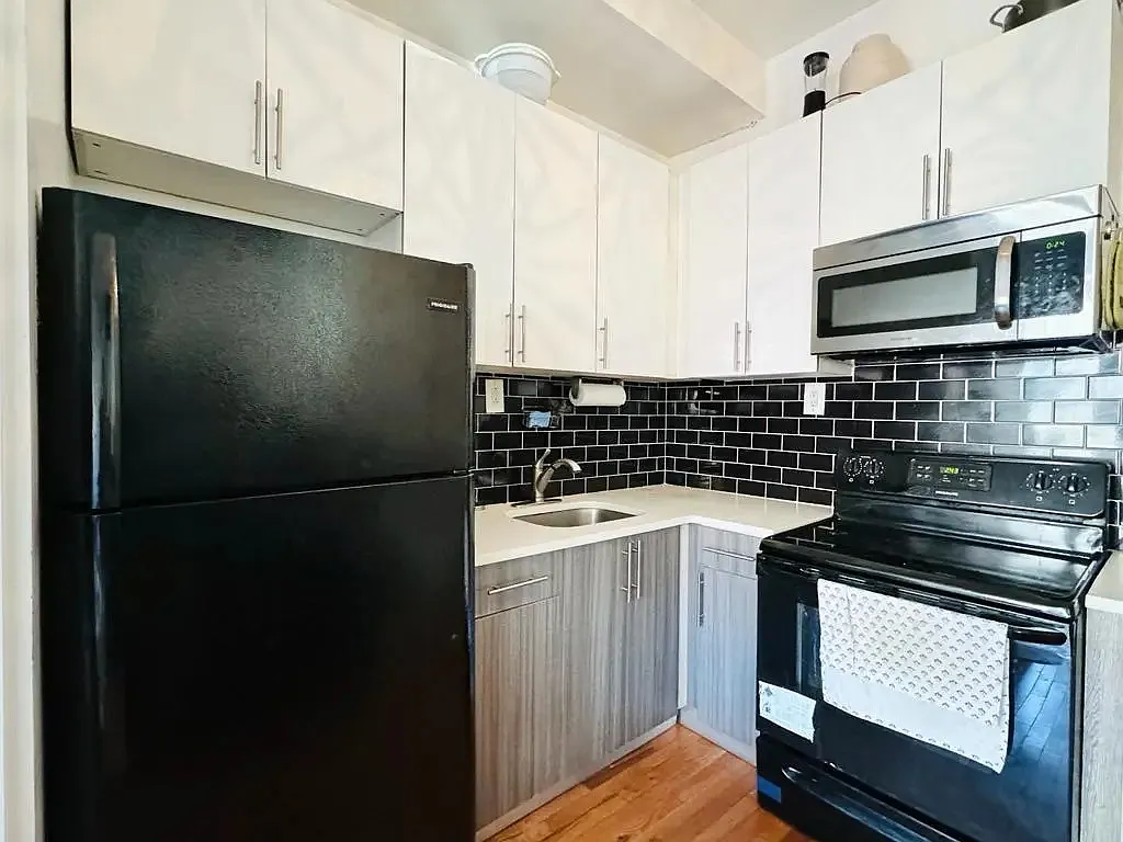 6 bed, 6.0 bath, 1200 sqft, $1,080 — Photo 4