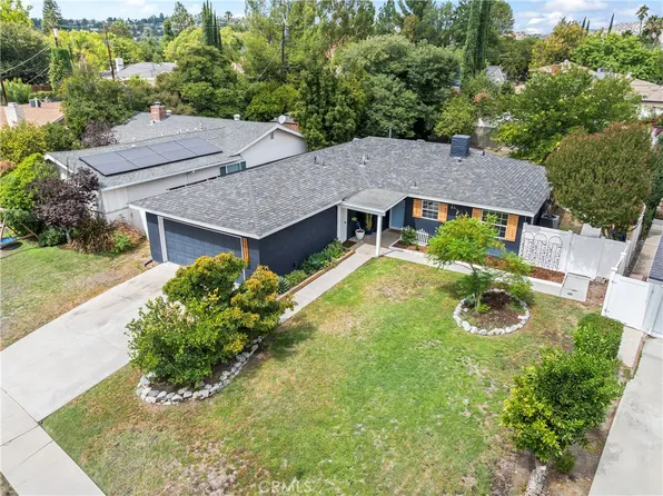 23931 Bessemer St, Woodland Hills, CA 91367