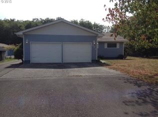 672 7th Ave, Hammond, OR 97121