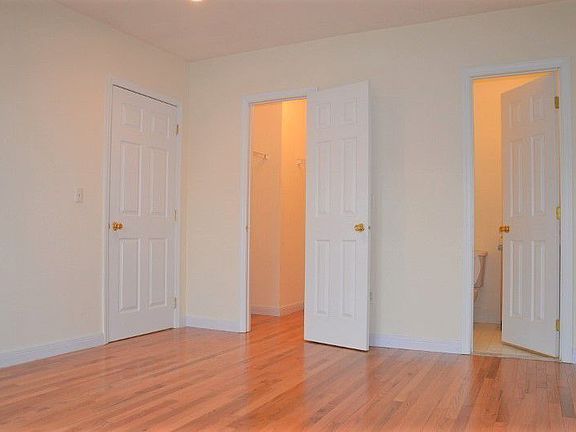 3rd image of 60 Underhill Ave #3