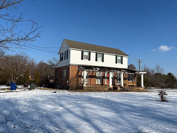 3rd image of 1247 Little Mill Rd