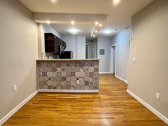 2nd image of 337 E 115th St #1F