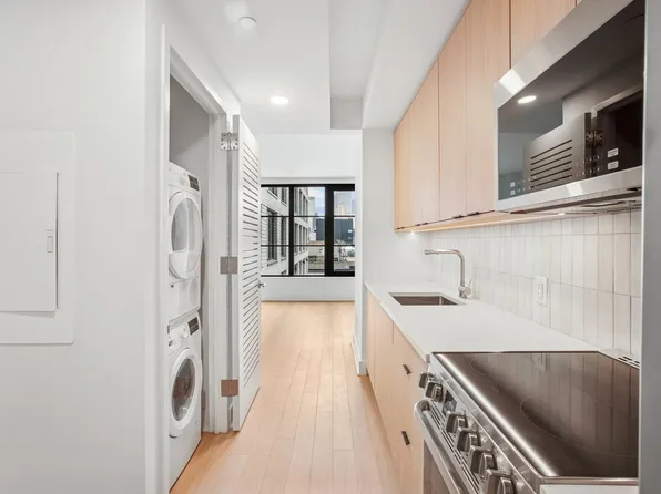 499 President Street image 6 of 27