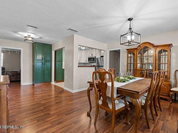 4th image of 2603 PINE SUMMIT Drive E