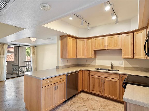 Modern kitchen