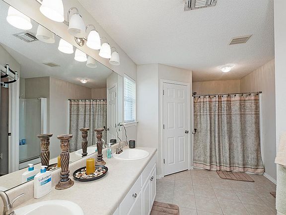 4th image of 2339 Whispering Pines Blvd
