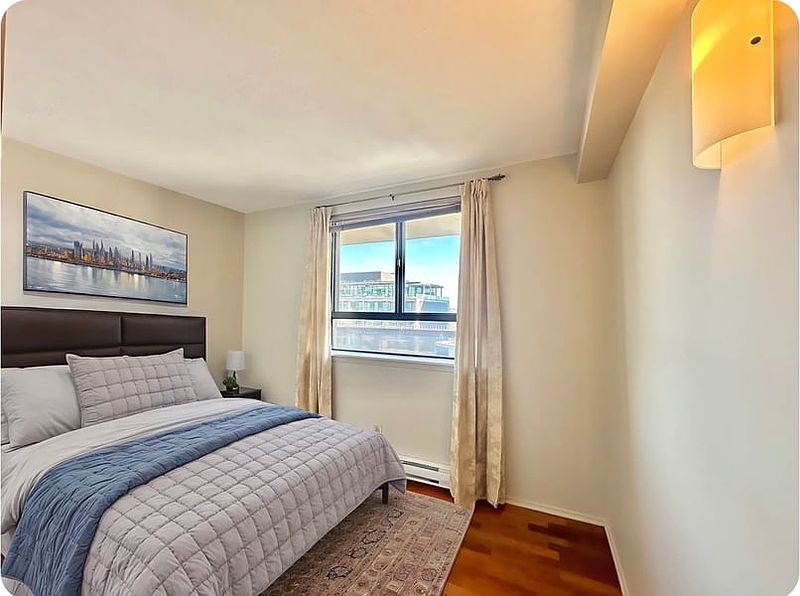 Ottawa Apartment for rent - 2 Bedrooms — photo 6
