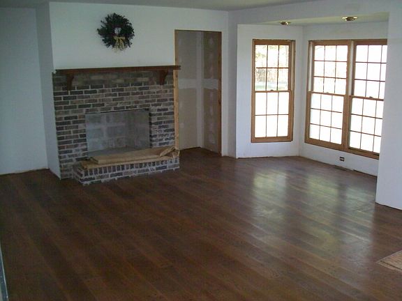 4th image of 601 Cisney Ln