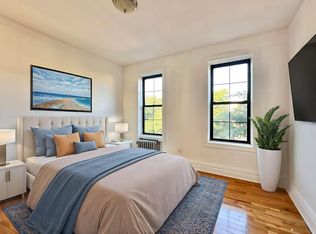 30-39 41st St #3R, Astoria, NY 11103