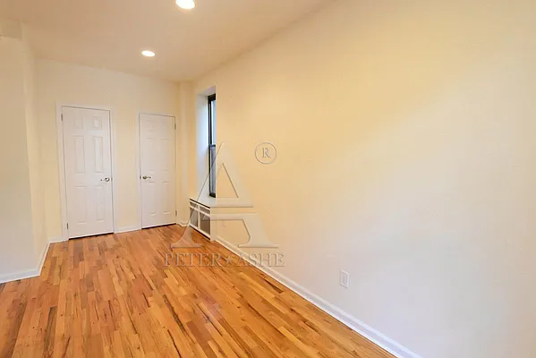 Rented by Peter Ashe | media 6