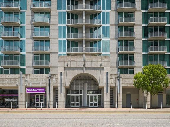 4th image of 361 17th St #2418