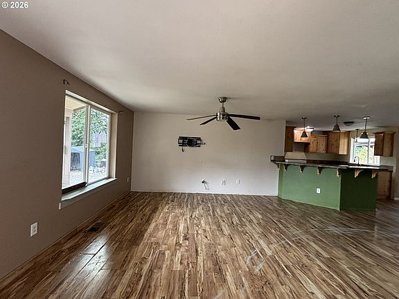 3rd image of 90774 Hill Rd