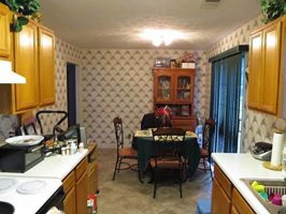 4th image of 2502 Lowe St