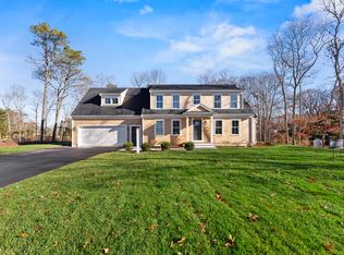 5 Deep Wood Dr, Forestdale, MA 02644