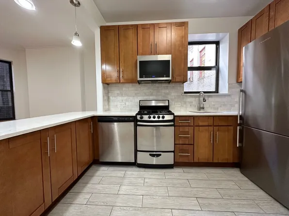 147 East 90th Street image 2 of 9