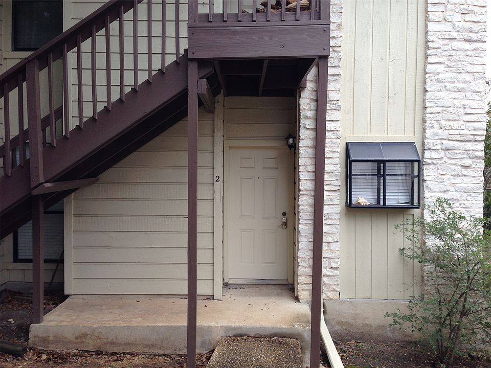 Exterior & front door